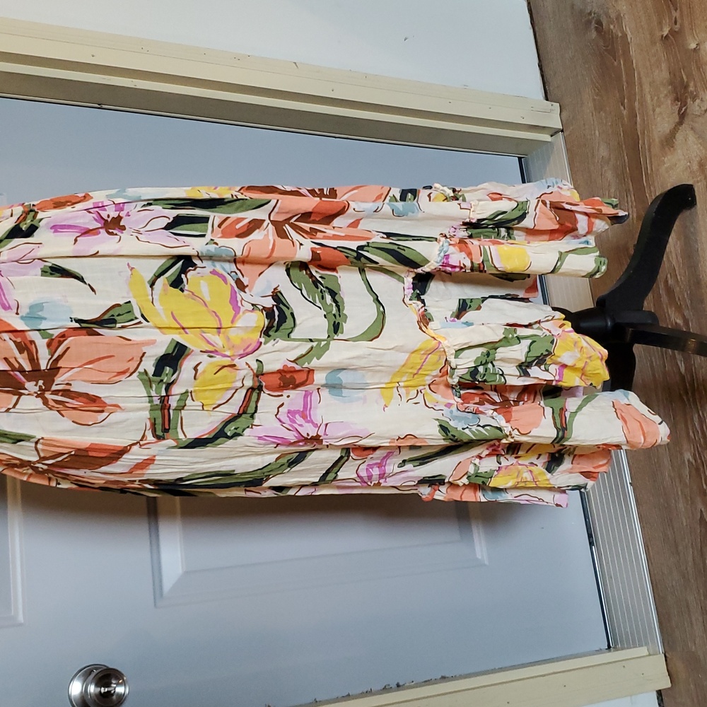 Floral Lush Dress - Picture 3 of 6